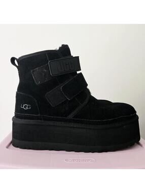 ✨️ UGG Neumel Platform Strap Boots ✨️